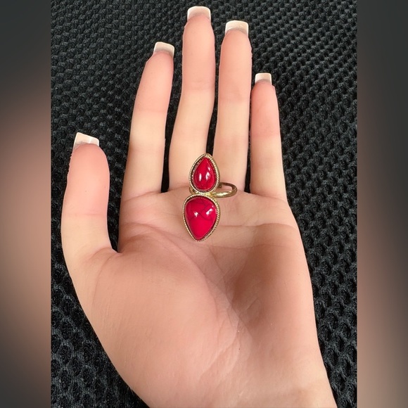 Adjustable Gold Tone Double Teardrop Red Stone Ring - Picture 4 of 7